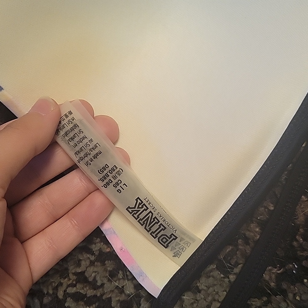 Nwot Victoria's Secret bikini top - Picture 4 of 7